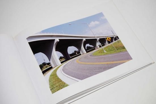 Along Some American Highways Andrew Cross アンドリュー クロス 写真集 古本買取 2手舎 二手舎 Nitesha 写真集 アートブック 美術書 建築