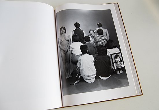 家族 深瀬昌久 写真集 FAMILY Masahisa Fukase - 古本買取 2手舎/二手舎 nitesha 写真集 アートブック 美術書 建築