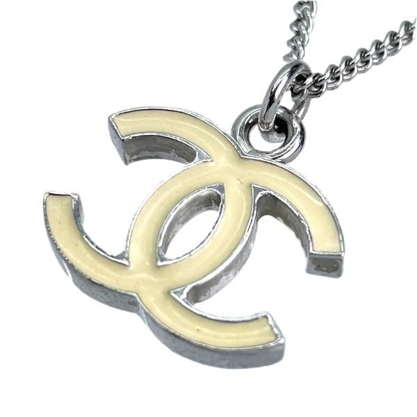 CHANEL シャネル ネックレス ホワイト ココマーク - アクセサリー