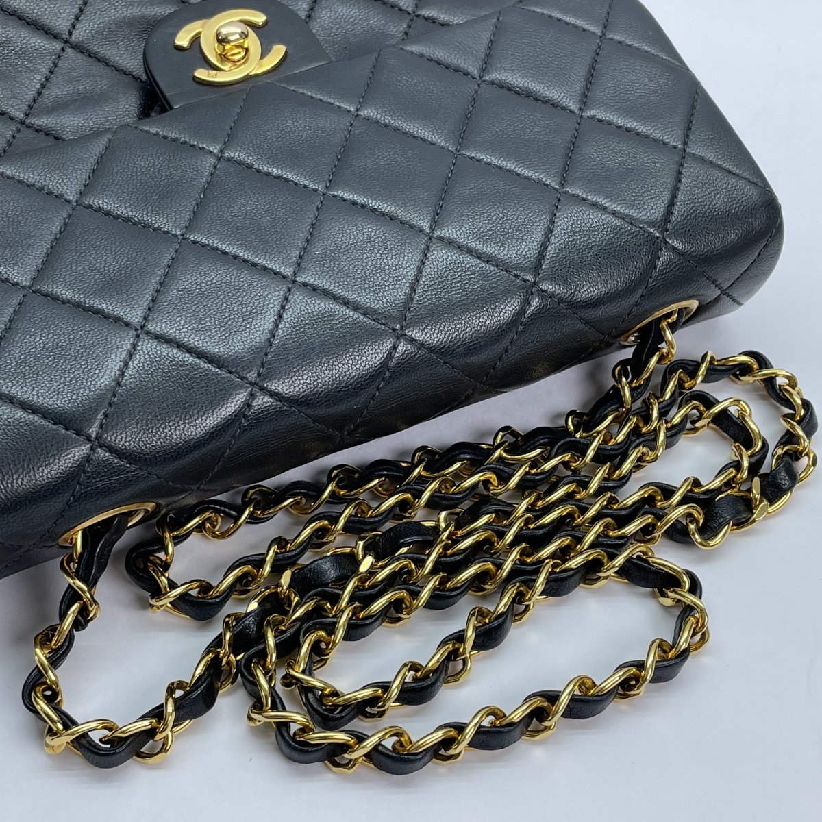 CHANEL シャネル マトラッセ ミニ シングルショルダーバッグ 20cm