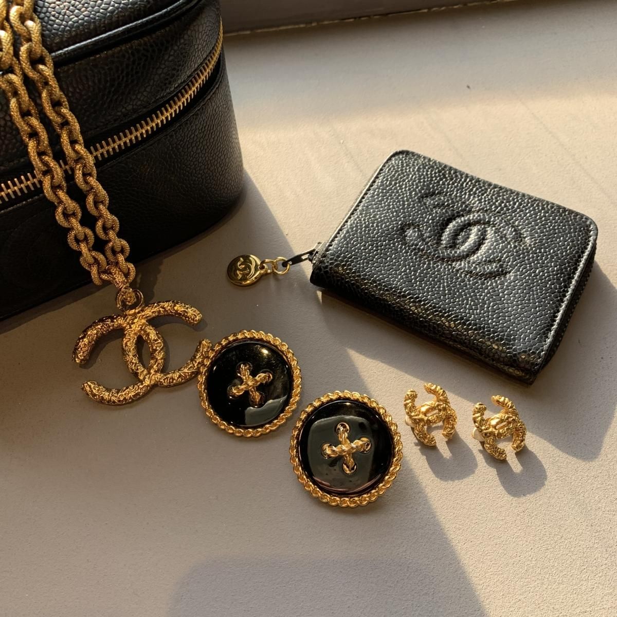 CHANEL シャネル 人気モデル 溶岩 ココマーク イヤリング 1993年