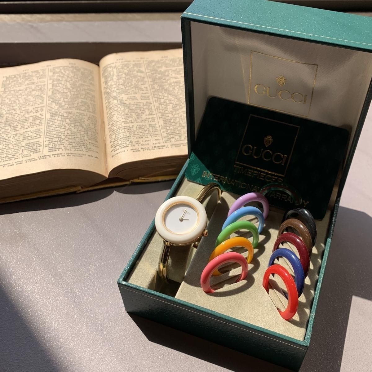 GUCCI チェンジベゼル 箱付き GUCCI チェンジベゼル ウォッチ | シルバー - LAYER VINTAGE