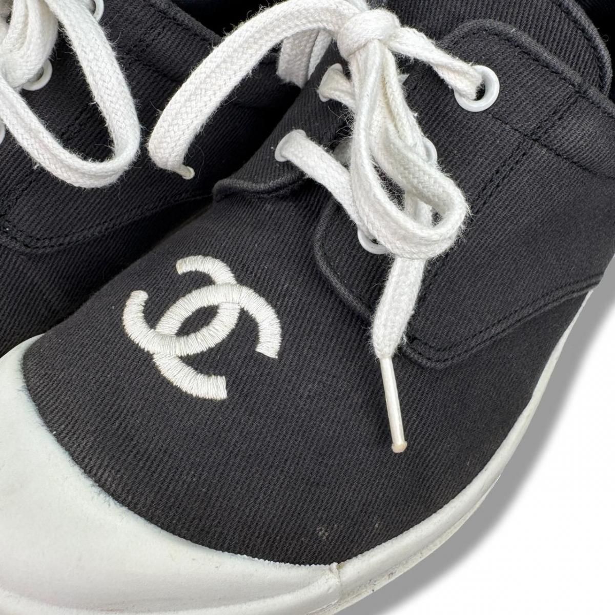 CHANEL スニーカー バイカラー 美品✨CHANEL シャネル スニーカー ココマーク バイカラー