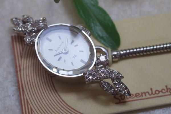 エ*ル様 b9154 高級ブローチ 新品未使用 楽天市場】HERMES エルメス ブローチ BROCHE BADGE PM