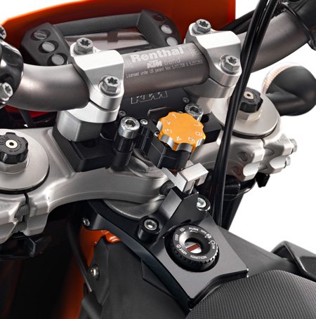 690 LC4】 ステアリングダンパーキット - IMPALA KTM Husqvarna Webshop