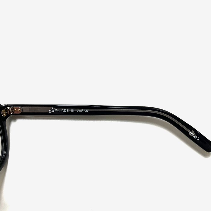 MEGANE ROCK | VECTOR 016 | BLACK - Stripe-inc Online Shop