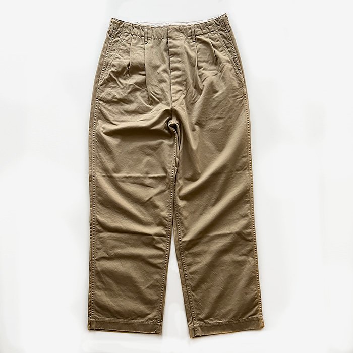 Sans limite | W2203283 | PT-028 Two Tucks Chino | Beige - Stripe