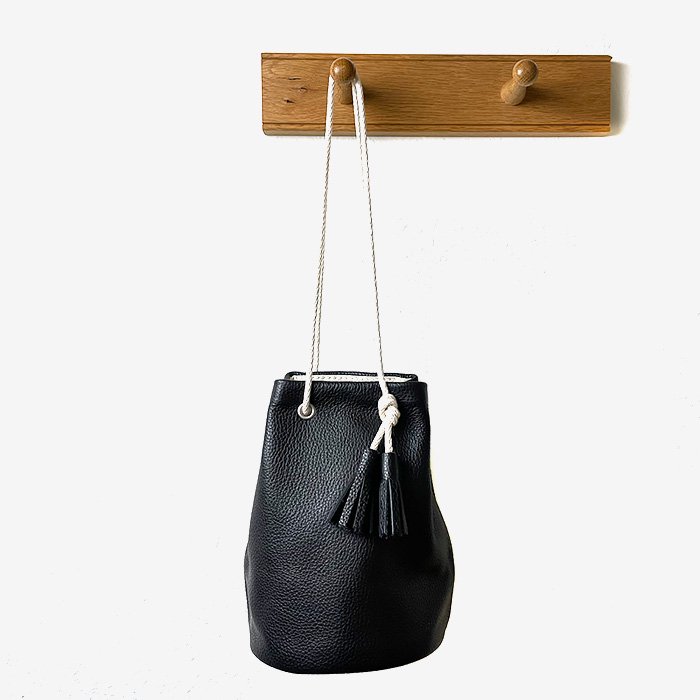 TEMBEA | GAME POUCH | GRAIN-LEATHER | BLACK / NATURAL - Stripe-inc. Online  Shop