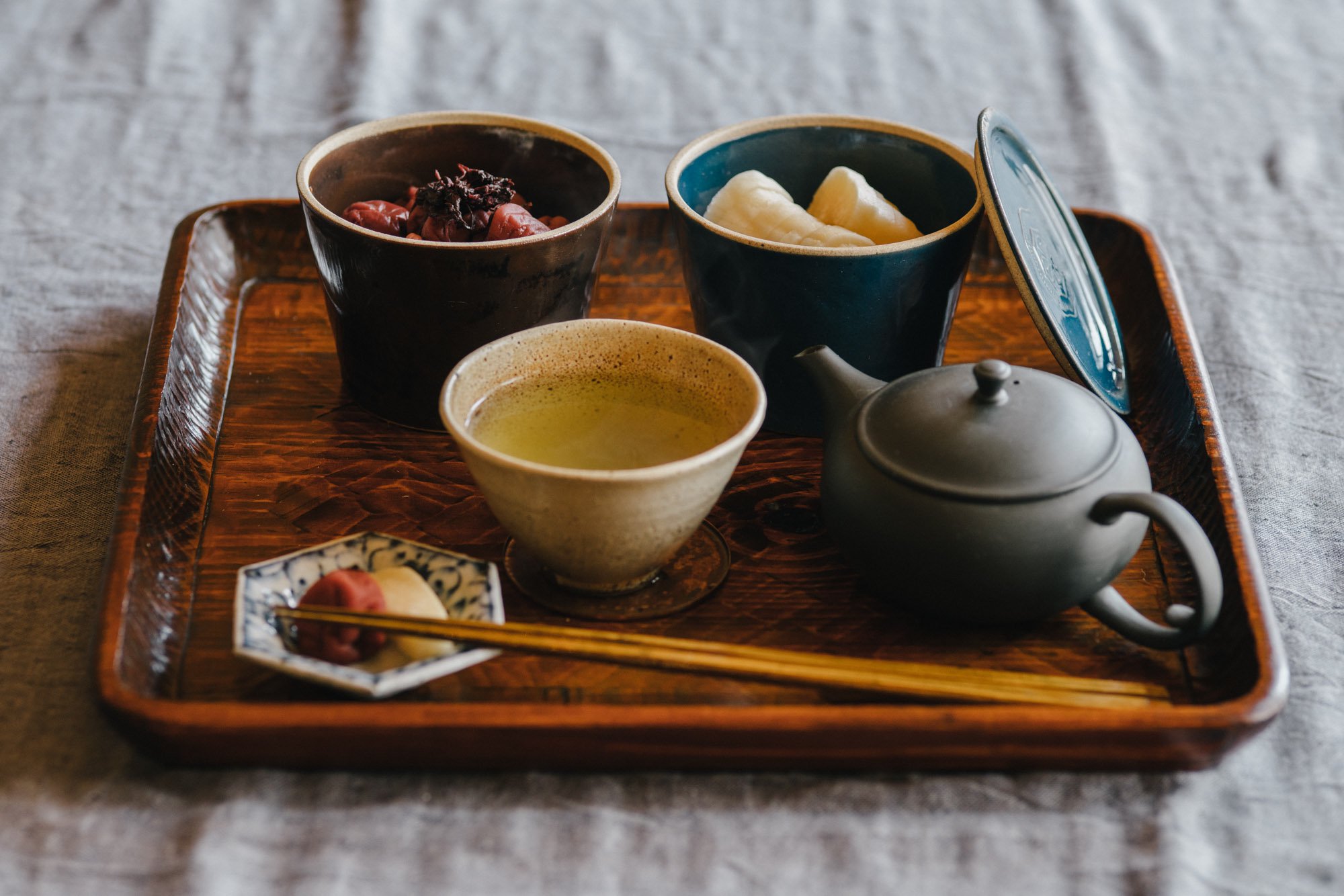 和食　お茶の時間　丸いバターケース