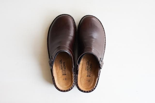 IRISアイリス サボ Walnut (ツヤあり) NAOT (ナオト)