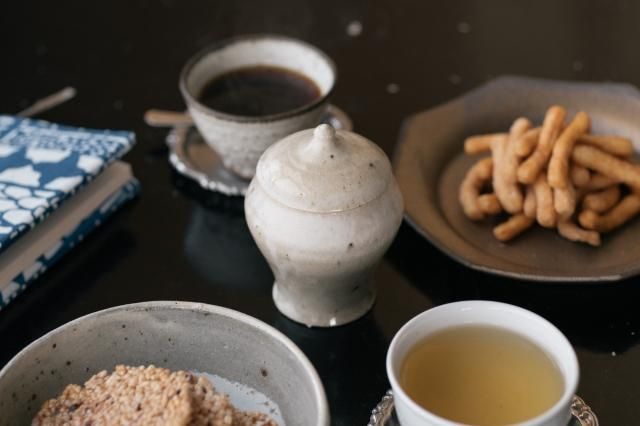 栗灰釉 蓋もの 境知子