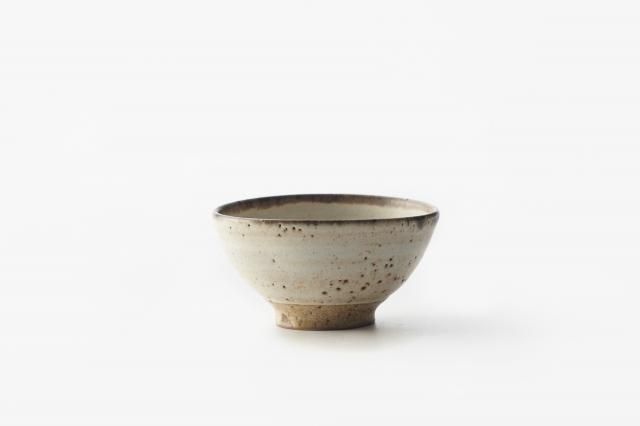白玉釉飯茶碗 角りわ子