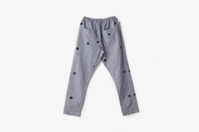 【2022 わざわざセレクトもんぺ】 ぼたんゆき うなぎの寝床<img class='new_mark_img2' src='https://img.shop-pro.jp/img/new/icons5.gif' style='border:none;display:inline;margin:0px;padding:0px;width:auto;' />