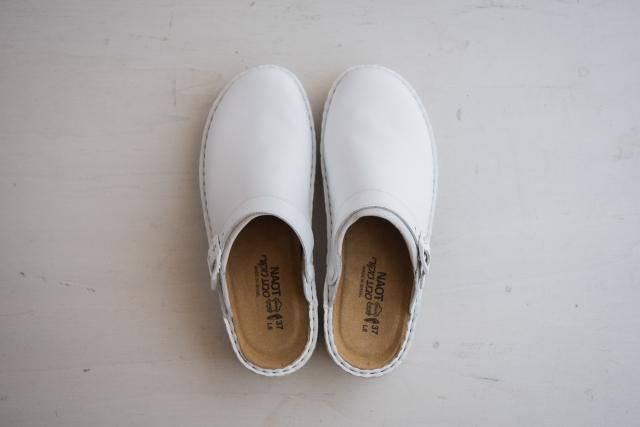 IRISアイリス サボ White (白) NAOT (ナオト)
