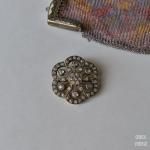 アールデコ ラインストーン フラワーブローチ