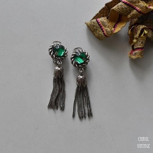 グリーンミラーカボションxシルバータッセルイヤリング