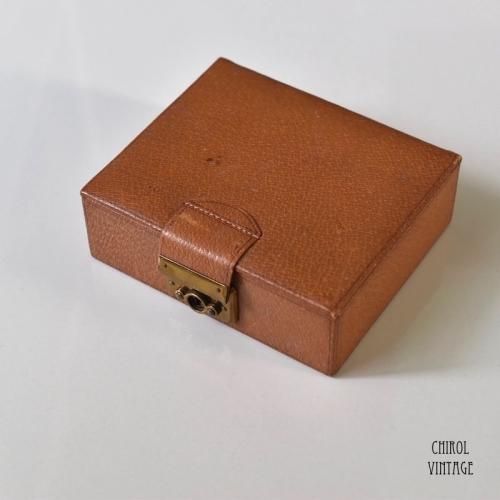 饤ȥ֥饦쥶 ⡼른奨꡼ܥå