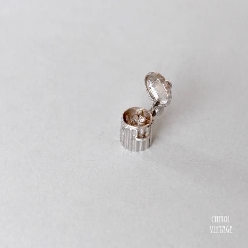 С㡼 Cat in the Binʥץ