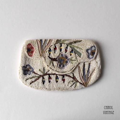 クリームシードビーズxカラフルエンブロイダリー ミニパース