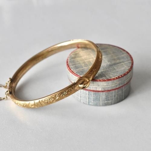 アンティーク エングレイヴド バックルバングル