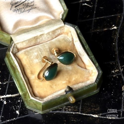 ヴィンテージ 18Kゴールド ティアドロップジェイド イヤリング