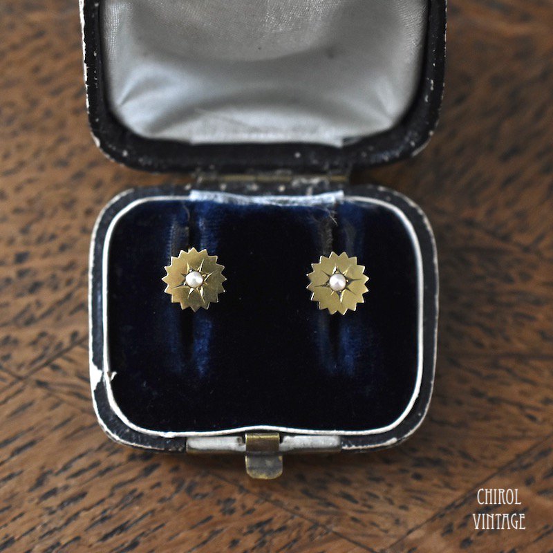 Vintage ＊ antique gold pierce set