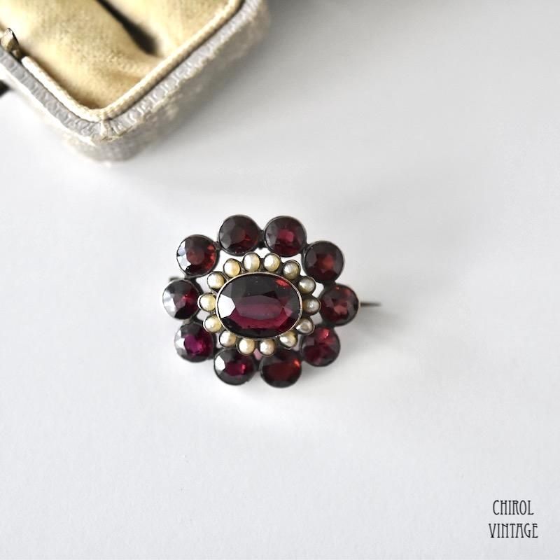 アンティークブローチ　ガーネット✖️パール アンティーク ガーネットxシードパールブローチ - CHIROL