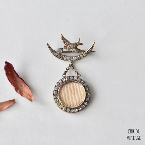 クリアグラス ツバメxクレセント ロケットブローチ