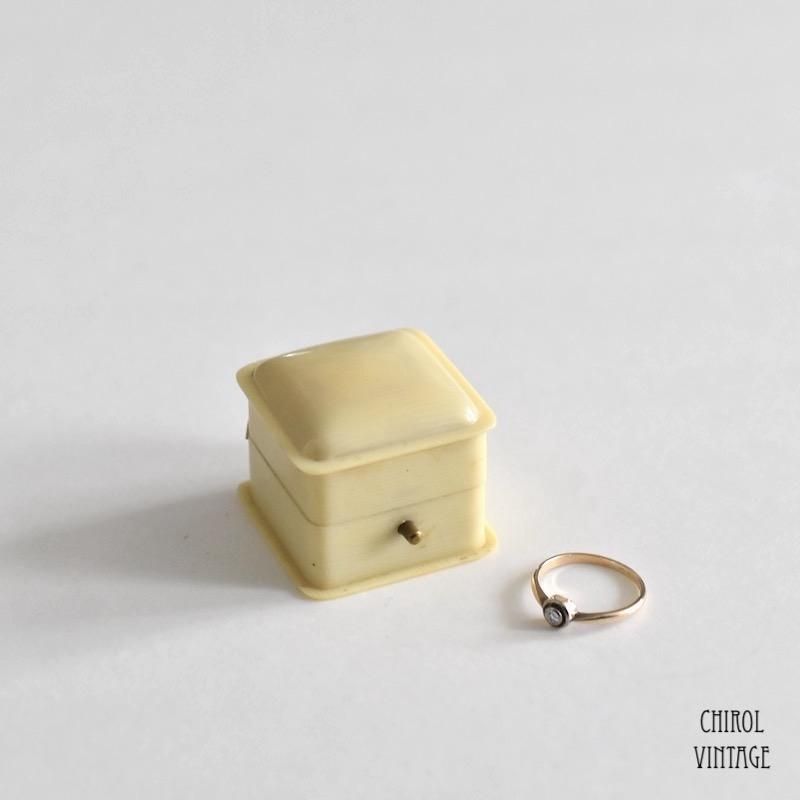 米国ヴィンテージ セルロイド リングボックス セルロイド リングケース ・Kendal&Dent・ - CHIROL VINTAGE