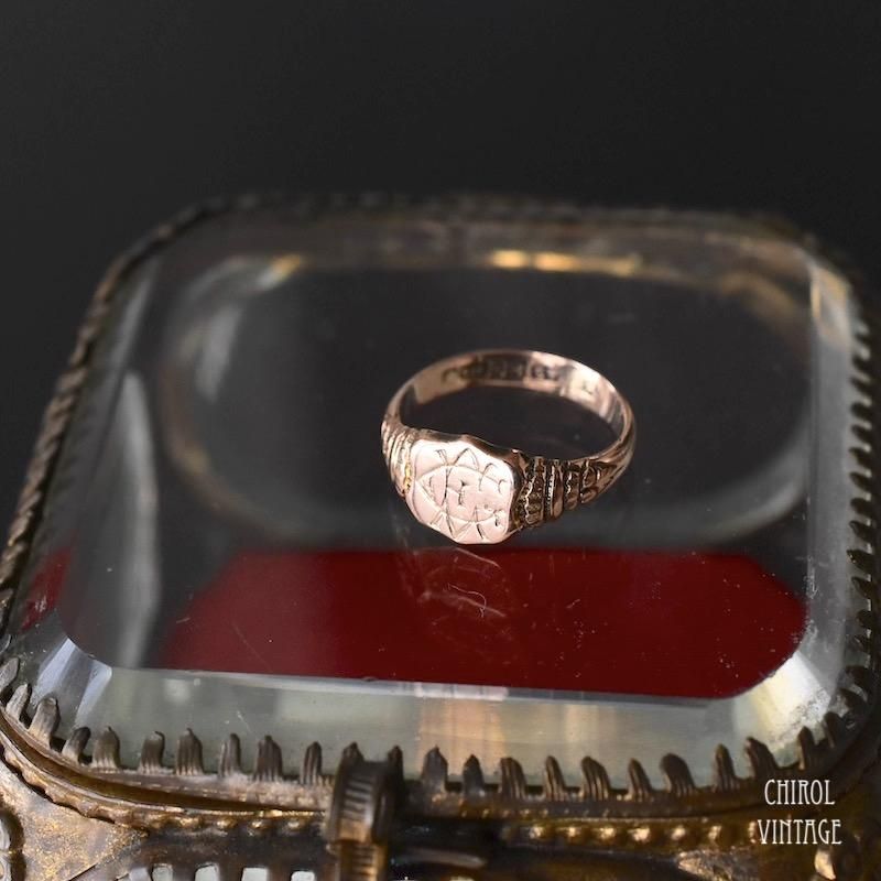 U.K ヴィンテージ シグネットリング 9ct ローズゴールド 1966】U.K. VINTAGE 9ct イエロー ゴールド シグネット リング