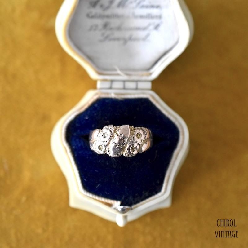 アンティーク 9Kゴールド フラワーxハート チェイストリング