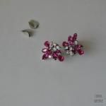 Vendomeヴァンドーム ピンクxオーロラビジューイヤリング