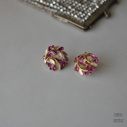 TRIFARIトリファリ ピンクストーンxリーフサークルイヤリング