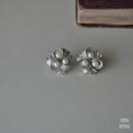 TRIFARIトリファリ シルバーリボンxパールイヤリング