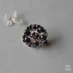 スミレエナメル サークルブローチ