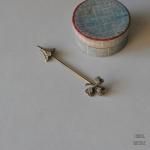 アールデコ クローバーハットピン