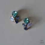 ブルートーンビジューイヤリング