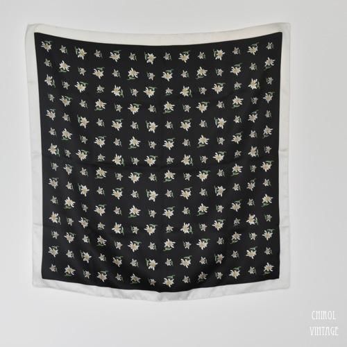 ブラックxホワイト エーデルワイスカーフ