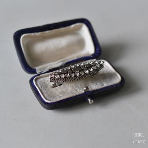 ヴィクトリアン クリアグラス フラワーシルバーブローチ