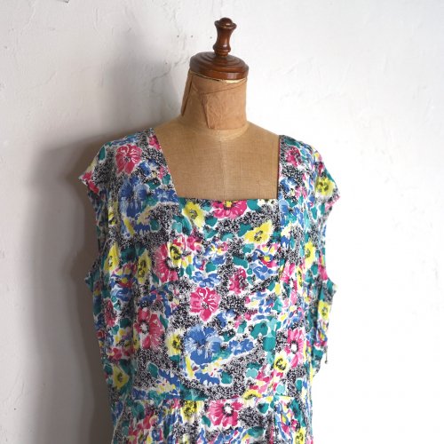 1940's vintage dress / 柔らかな花模様のドレス