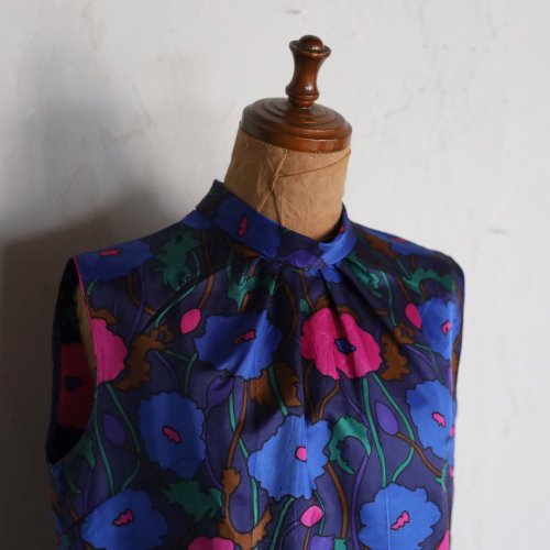 1970's flower print blouse  /  花模様のプリントブラウス