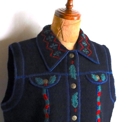 vintage knit vest / リボンと柊のベスト
