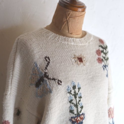 vintage hand knit sweater / お花とチョウチョのニット