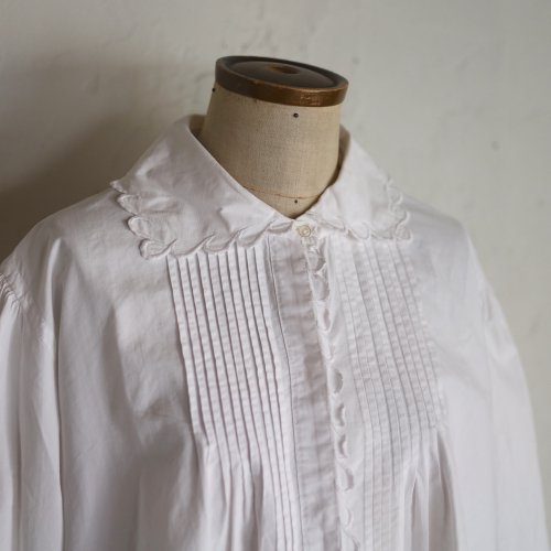 <img class='new_mark_img1' src='https://img.shop-pro.jp/img/new/icons14.gif' style='border:none;display:inline;margin:0px;padding:0px;width:auto;' />1920-30's cotton blouse from FRANCE / ץ꡼Ĥͤλɽ֥饦