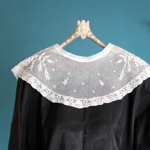 vintage lace collar from FRANCE/ 塼졼ȻɽΤĤ