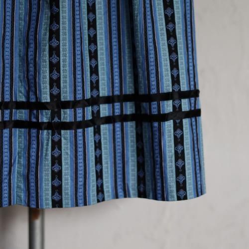 <img class='new_mark_img1' src='https://img.shop-pro.jp/img/new/icons14.gif' style='border:none;display:inline;margin:0px;padding:0px;width:auto;' />vintage tyrol skirt /ͤΥȥ饤ץ