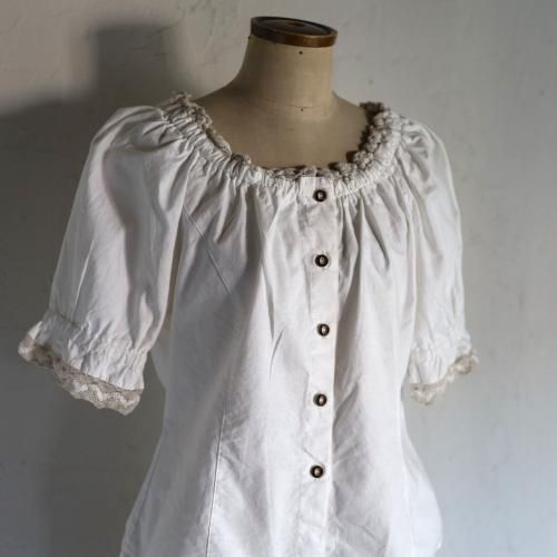 <img class='new_mark_img1' src='https://img.shop-pro.jp/img/new/icons14.gif' style='border:none;display:inline;margin:0px;padding:0px;width:auto;' />vintage tyrol blouse /졼Υ֥饦