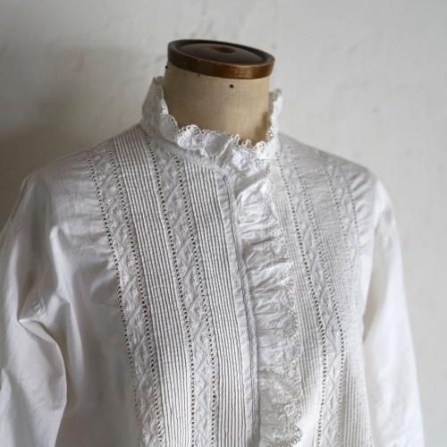 <img class='new_mark_img1' src='https://img.shop-pro.jp/img/new/icons14.gif' style='border:none;display:inline;margin:0px;padding:0px;width:auto;' />1920-30's cotton blouse from FRANCE / ͤμɽ֥饦