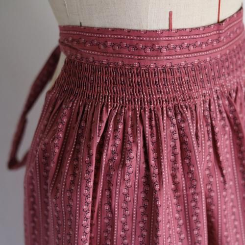 <img class='new_mark_img1' src='https://img.shop-pro.jp/img/new/icons14.gif' style='border:none;display:inline;margin:0px;padding:0px;width:auto;' />vintage tyrol apron /դͤΥ륨ץ