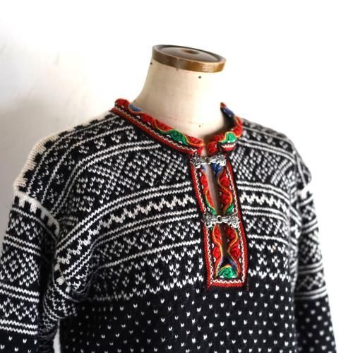 <img class='new_mark_img1' src='https://img.shop-pro.jp/img/new/icons14.gif' style='border:none;display:inline;margin:0px;padding:0px;width:auto;' />vintage hand knit sweater / ,Υ륦μԤߥ˥å